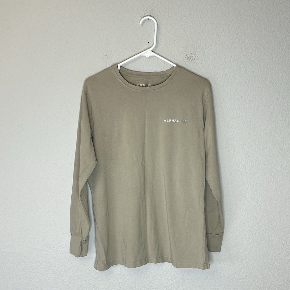 Alphalete Athletics Performance Fit Long Sleeve Beige T Tee Shirt Men's Size M